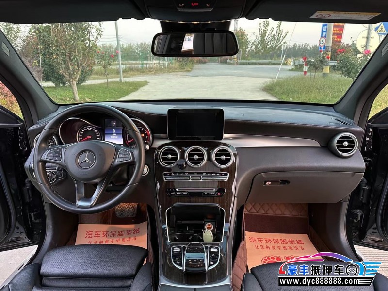 17年奔驰GLC轿车抵押车出售