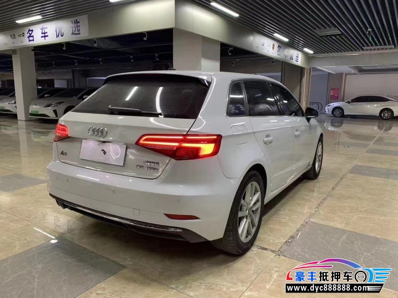 20年奥迪A3轿车抵押车出售