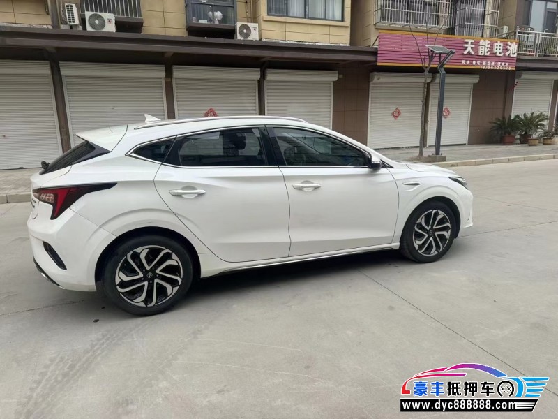 19年长安逸动轿车抵押车出售