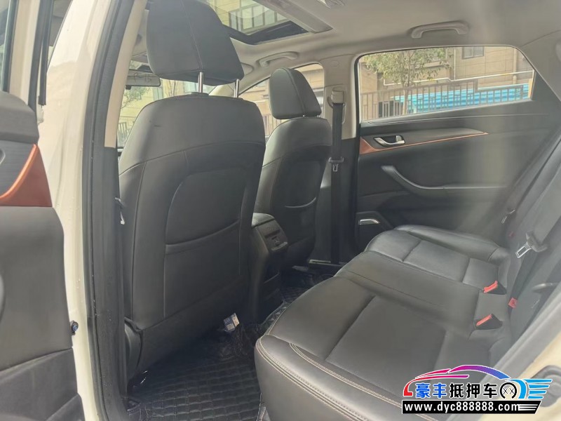 19年长安逸动轿车抵押车出售