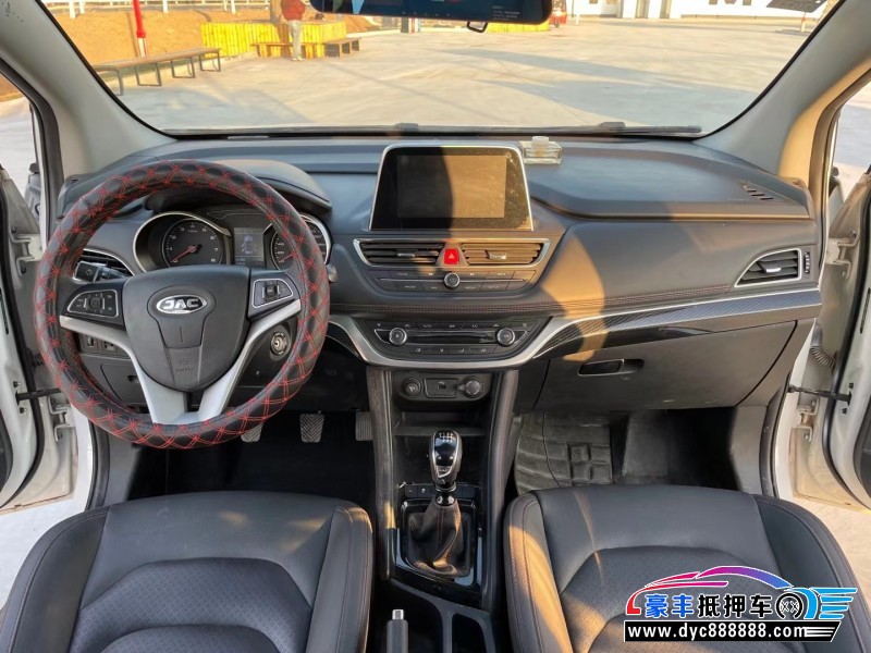 17年江淮瑞风S3轿车抵押车出售