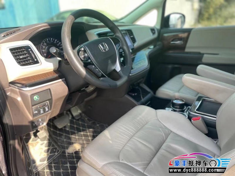 18年本田奥德赛轿车抵押车出售