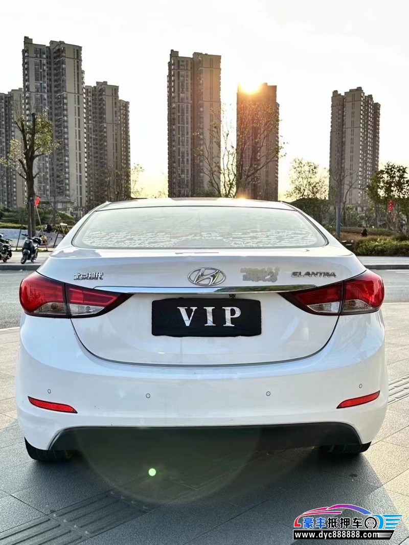 18年现代途胜轿车抵押车出售