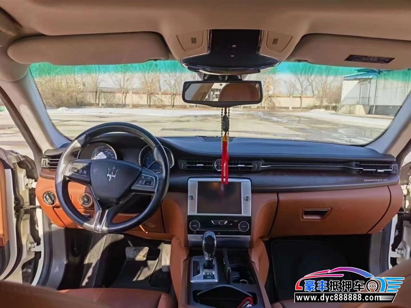 15年玛莎拉蒂总裁轿车抵押车出售