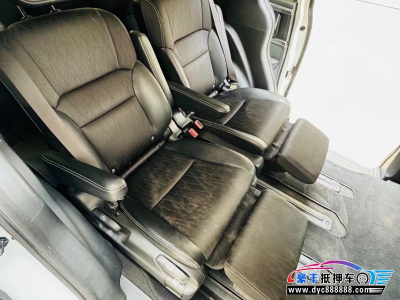 15年本田奥德赛轿车抵押车出售