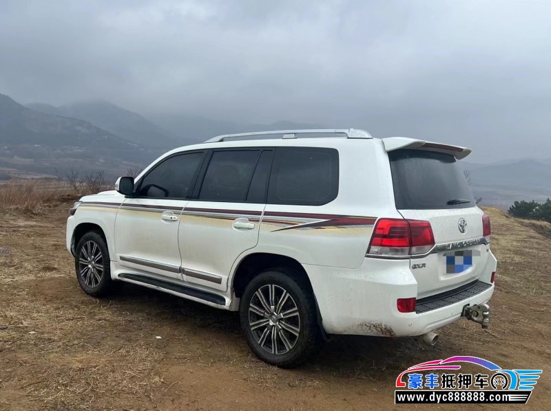 14年丰田兰德酷路泽（陆巡）轿车抵押车出售