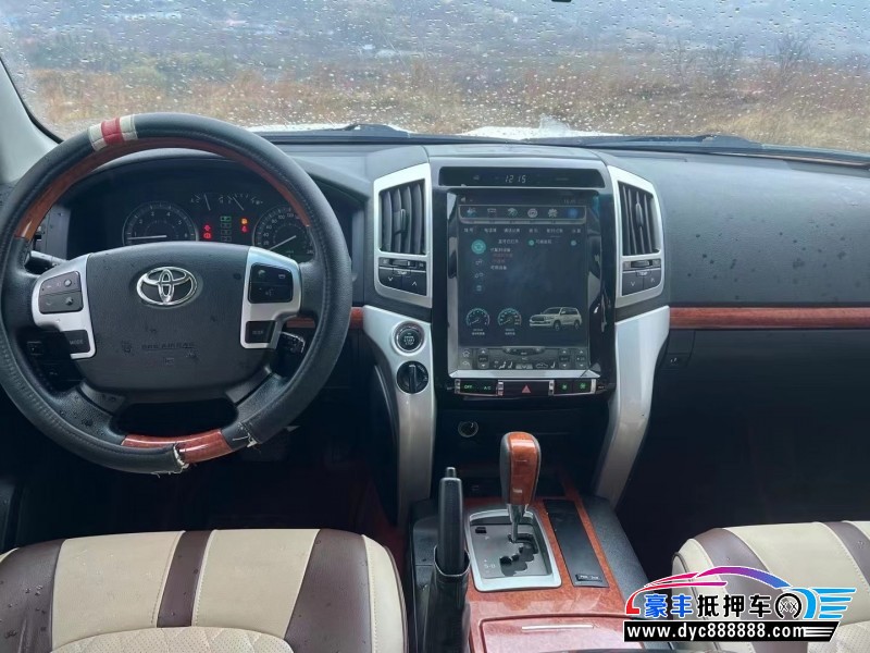 14年丰田兰德酷路泽（陆巡）轿车抵押车出售