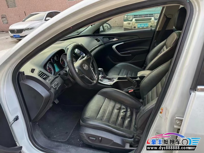 14年别克君威轿车抵押车出售