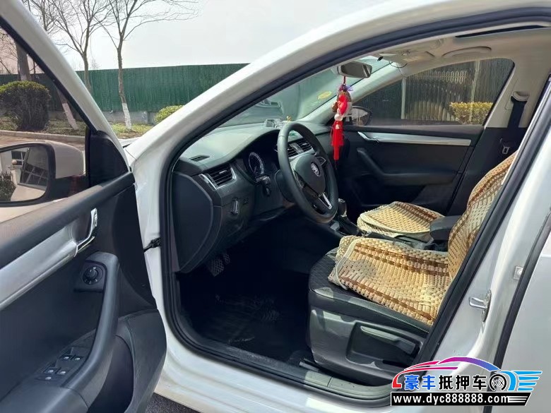 18年斯柯达明锐轿车抵押车出售