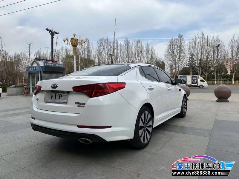 12年起亚K5轿车抵押车出售