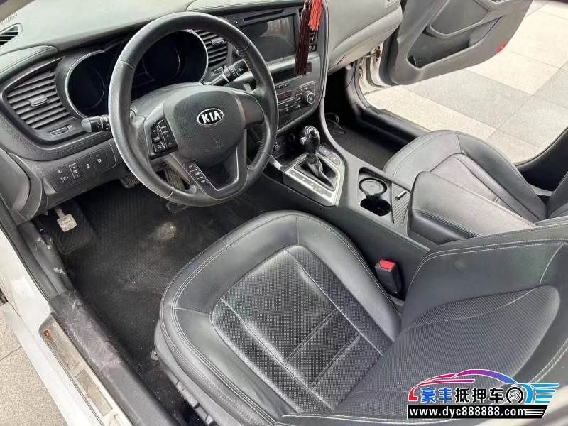 12年起亚K5轿车抵押车出售