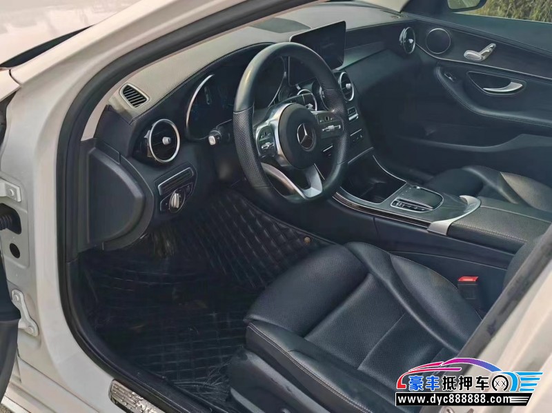 20年奔驰C轿车抵押车出售