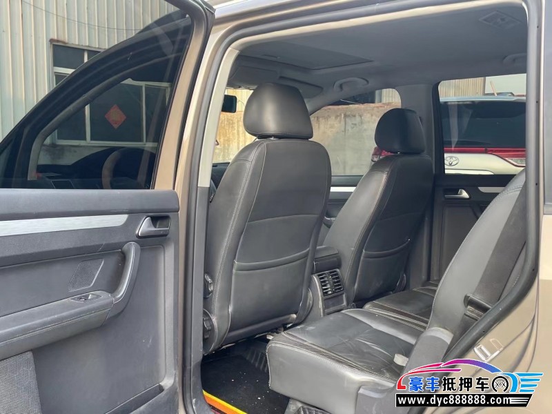 15年大众途安SUV抵押车出售