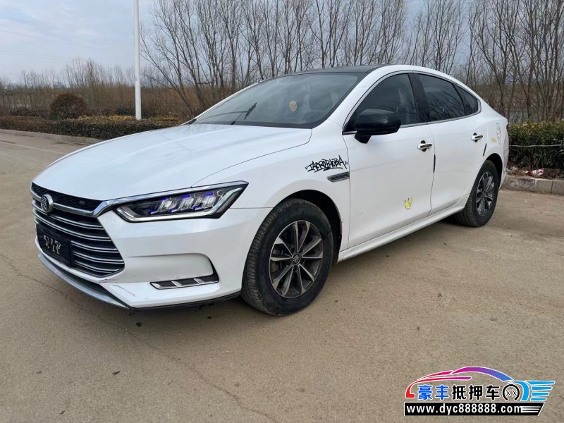 20年比亚迪秦轿车抵押车出售