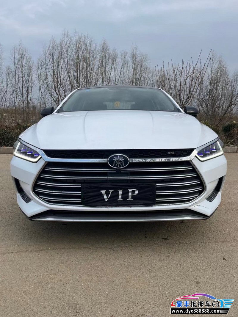 20年比亚迪秦轿车抵押车出售