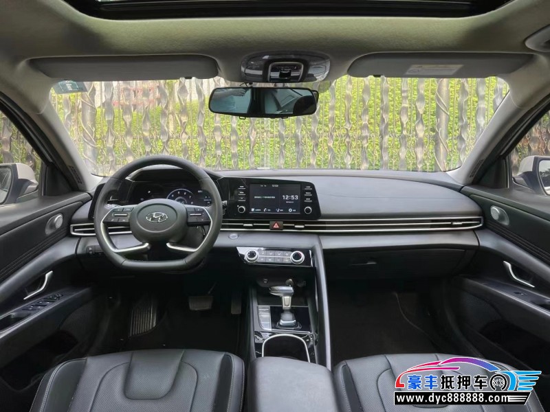 21年现代伊兰特轿车抵押车出售