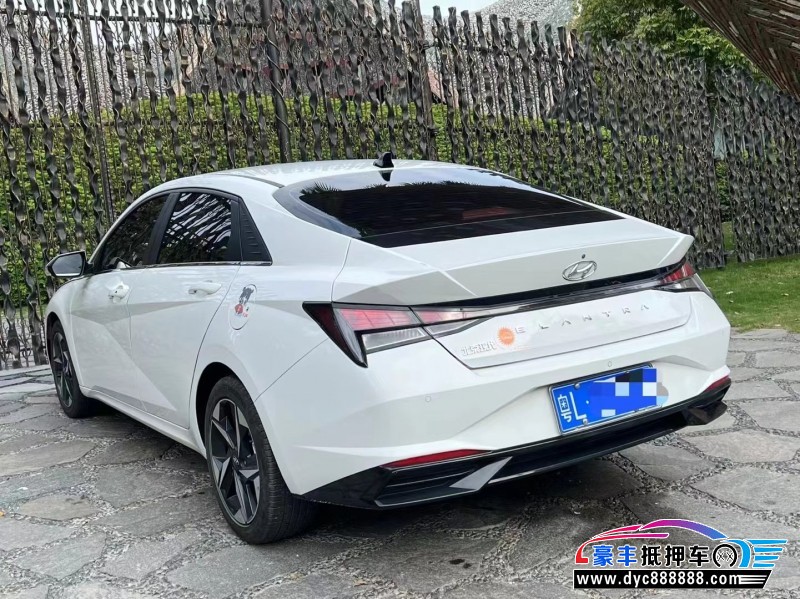 21年现代伊兰特轿车抵押车出售