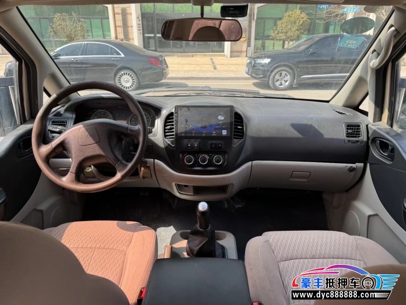 16年东风风行菱智轿车抵押车出售