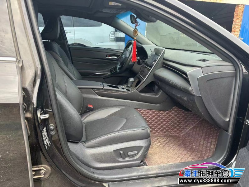 20年丰田亚洲龙轿车抵押车出售