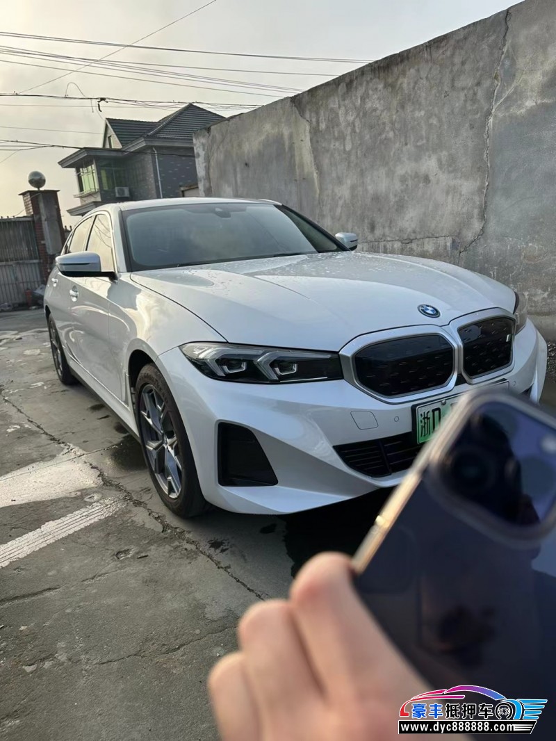 24年宝马i3轿车抵押车出售