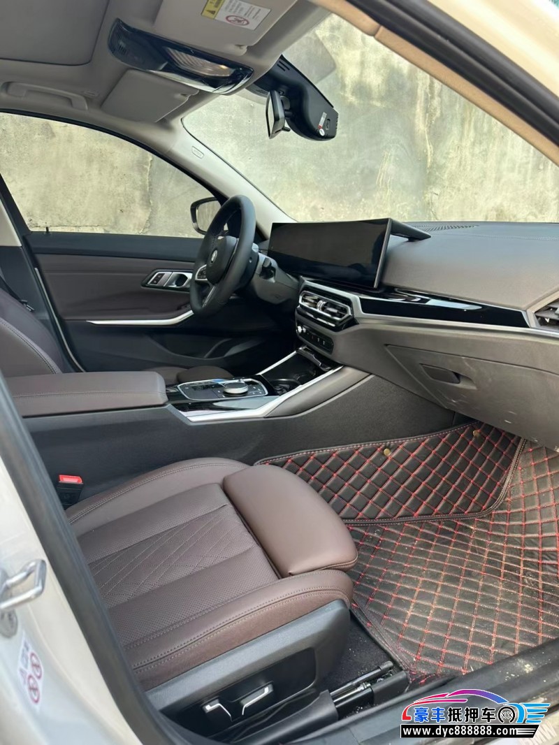 24年宝马i3轿车抵押车出售