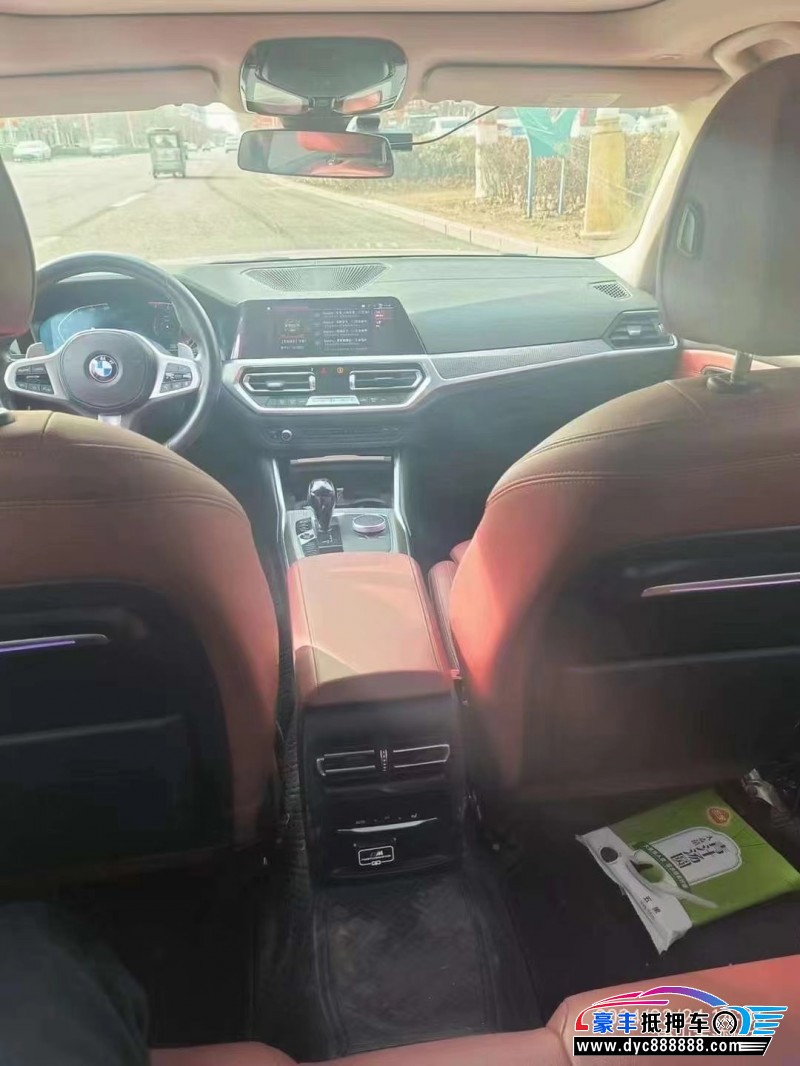 22年宝马3系轿车抵押车出售