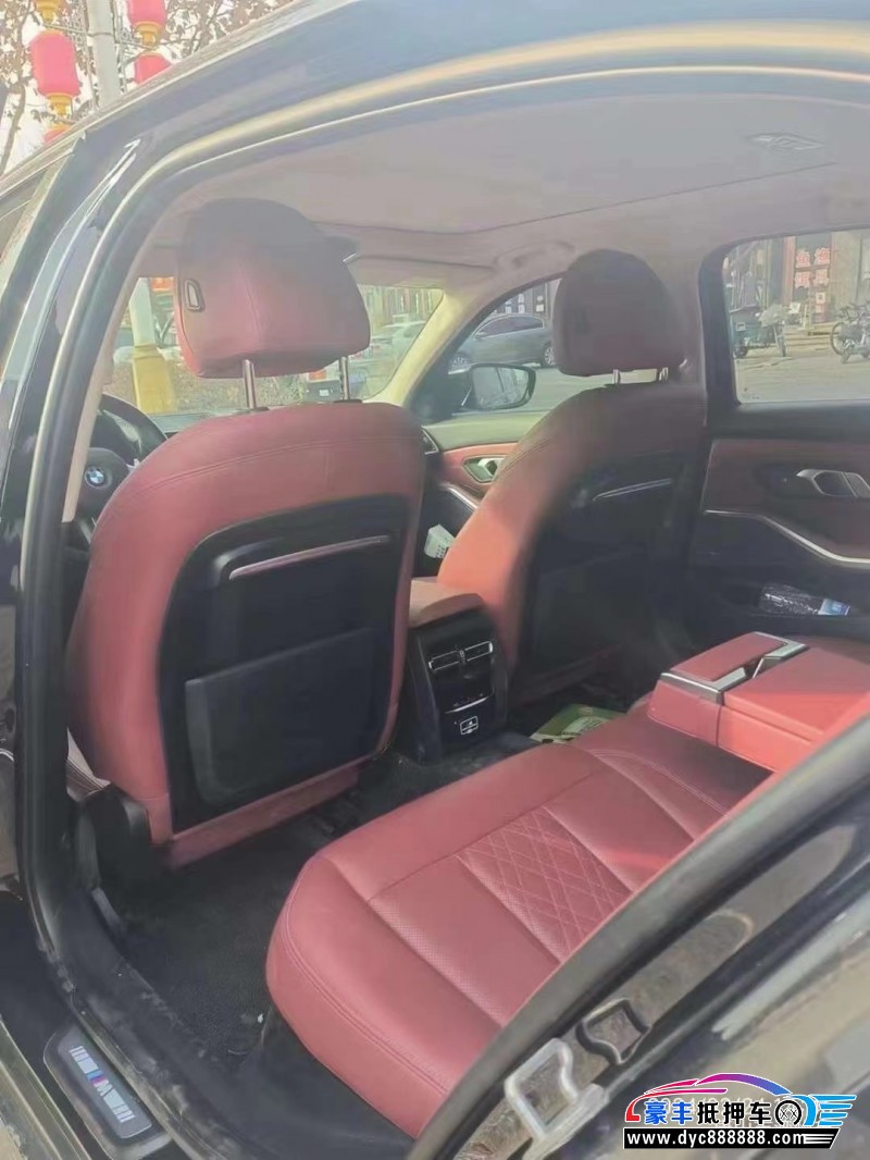 22年宝马3系轿车抵押车出售