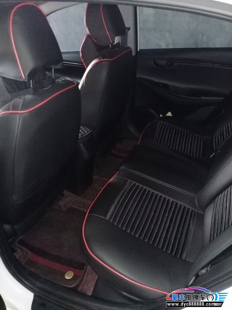 21年现代悦动轿车抵押车出售