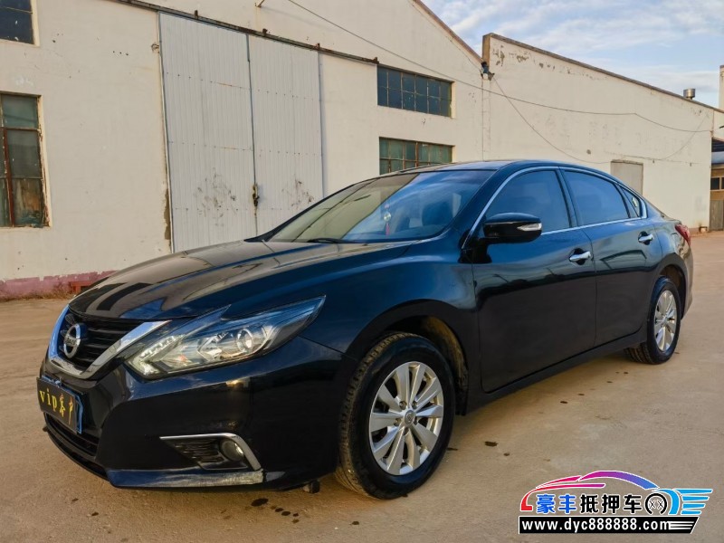 18年日产天籁轿车抵押车出售