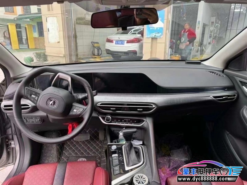 21年长安逸动轿车抵押车出售