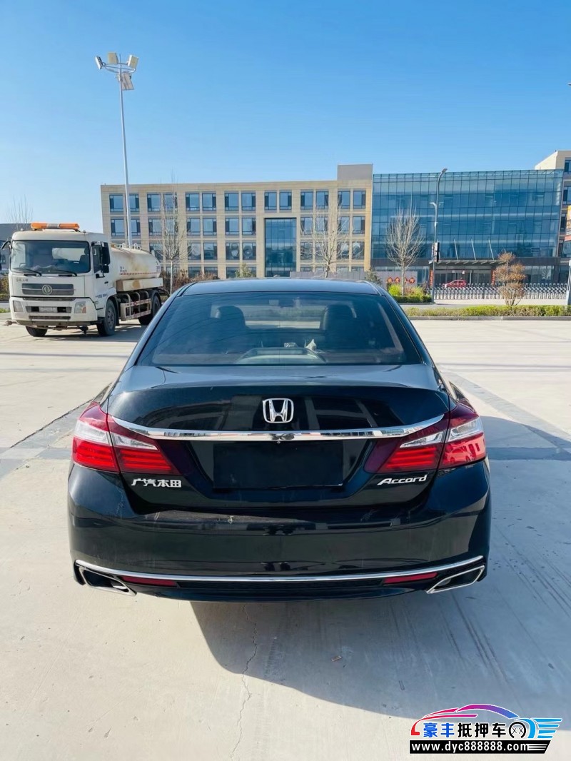 17年本田雅阁轿车抵押车出售