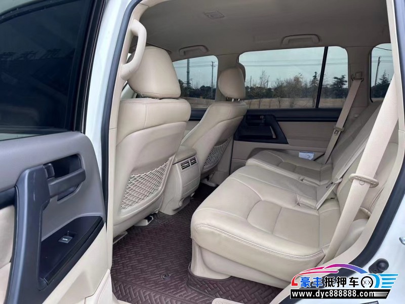 20年丰田兰德酷路泽（陆巡）轿车抵押车出售