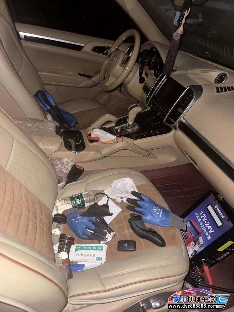 13年保时捷卡宴轿车抵押车出售