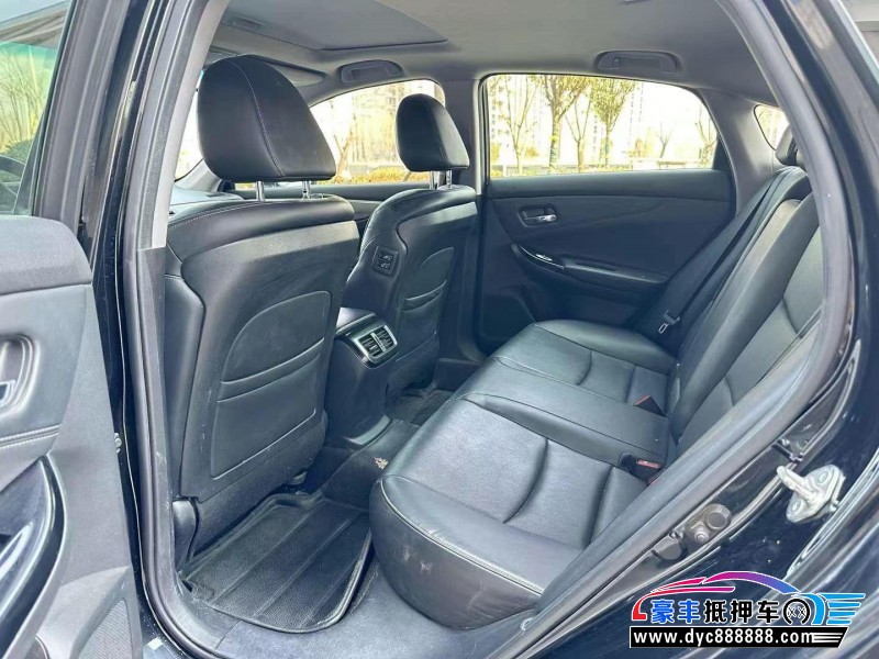 16年本田思铂睿轿车抵押车出售