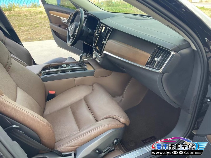 20年沃尔沃S90轿车抵押车出售