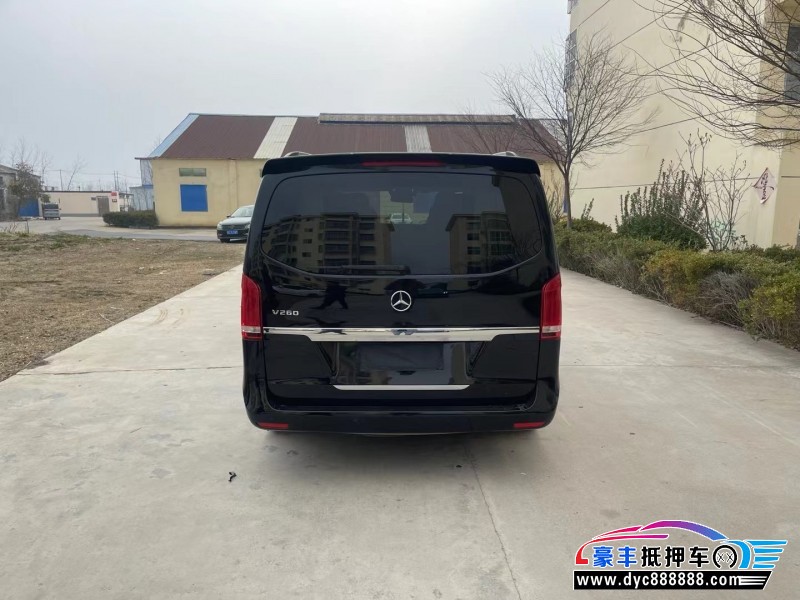 18年奔驰V轿车抵押车出售