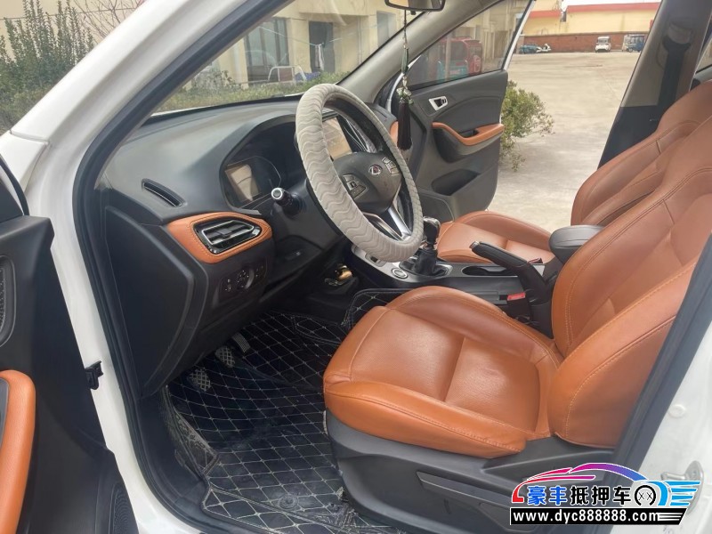 17年奇瑞瑞虎7轿车抵押车出售