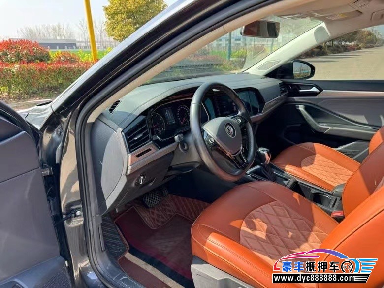 20年大众速腾轿车抵押车出售