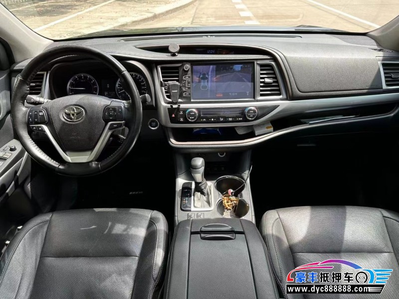 17年丰田汉兰达(进口)轿车抵押车出售