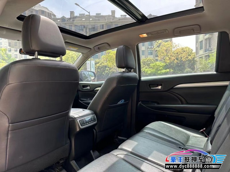 17年丰田汉兰达(进口)轿车抵押车出售