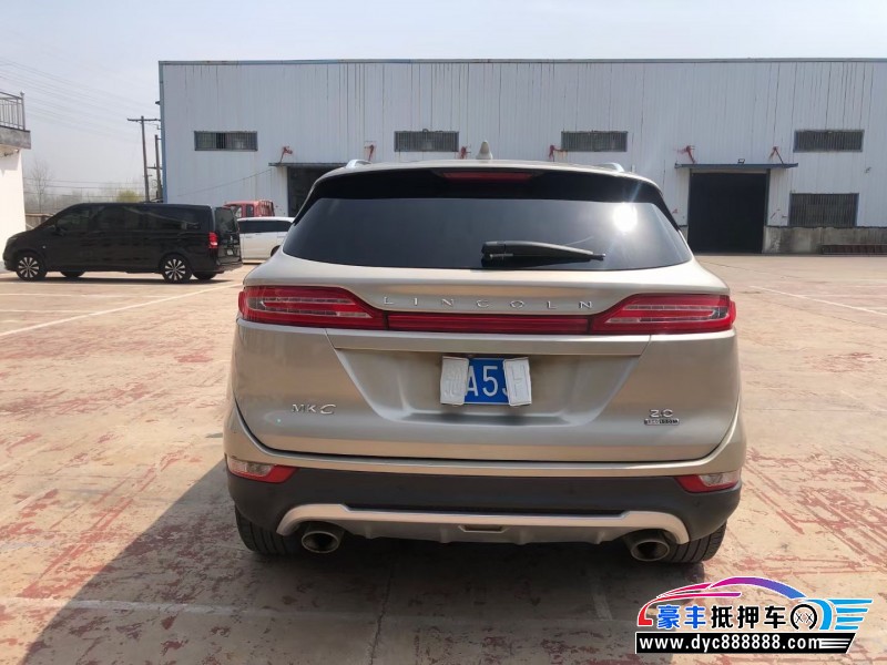 16年林肯MKC轿车抵押车出售