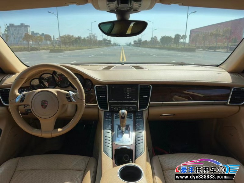 12年保时捷帕纳梅拉轿车抵押车出售