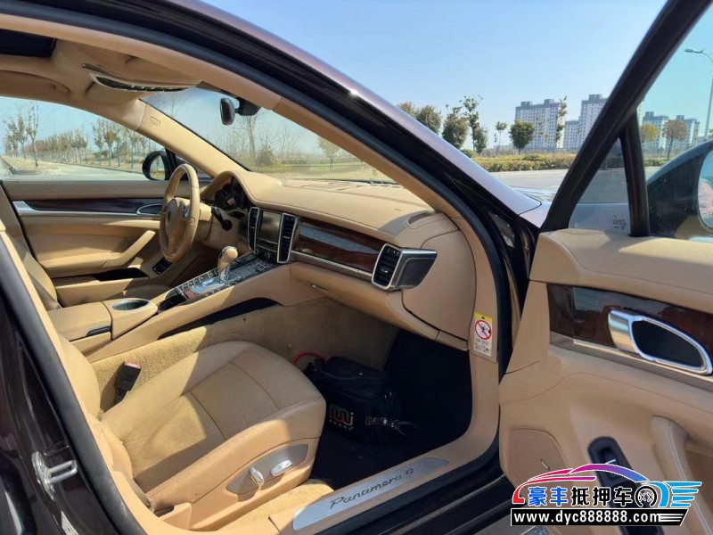12年保时捷帕纳梅拉轿车抵押车出售
