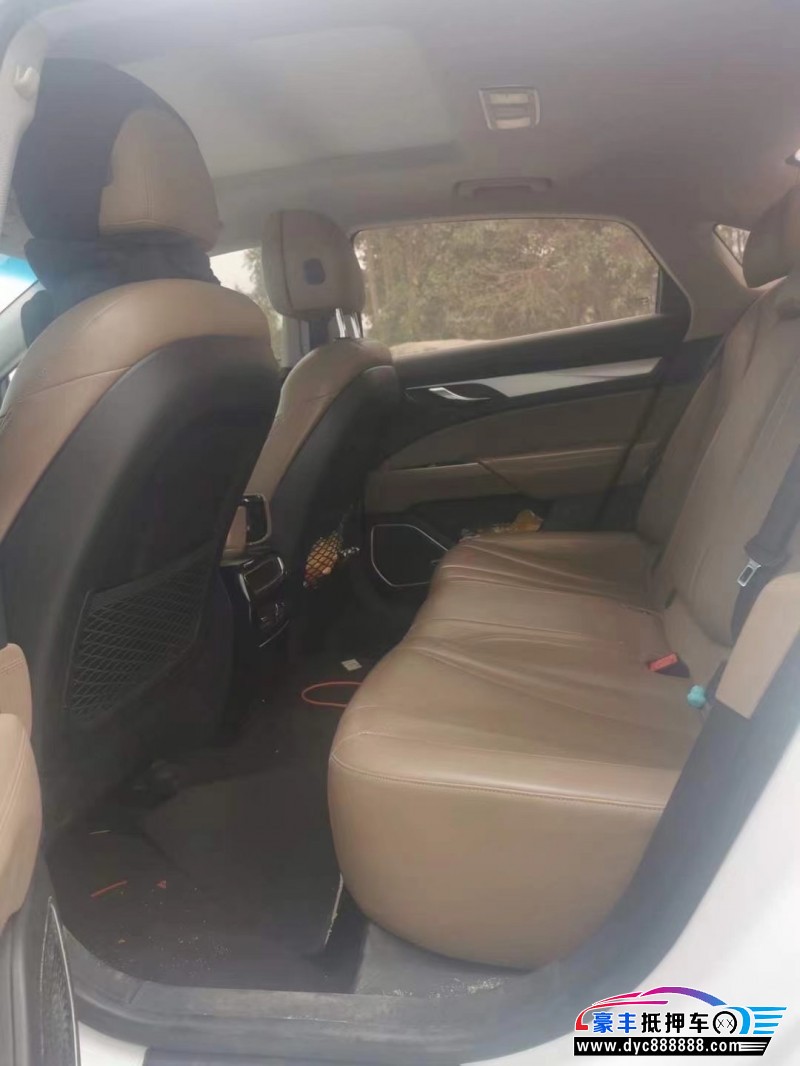 18年吉利博瑞轿车抵押车出售