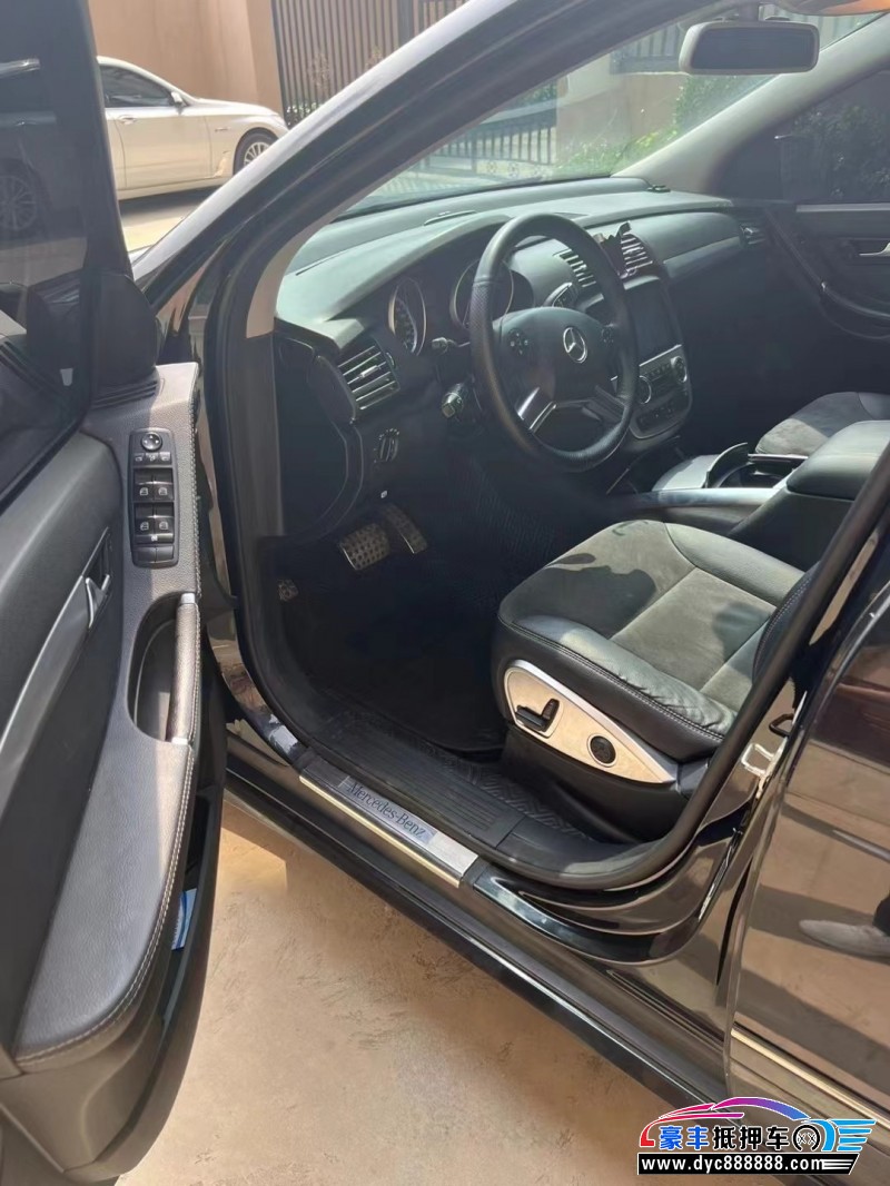 15年奔驰R轿车抵押车出售