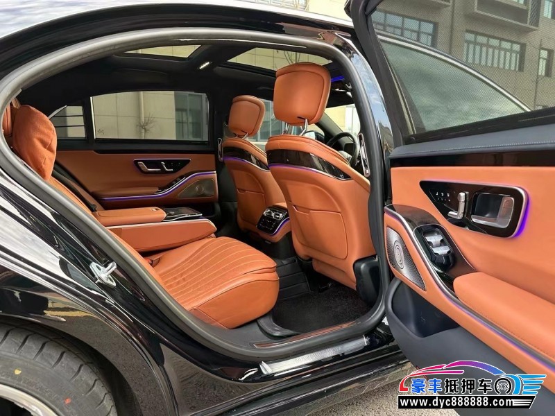 22年奔驰S轿车抵押车出售