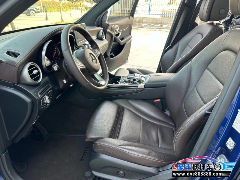 17年奔驰GLCSUV抵押车出售