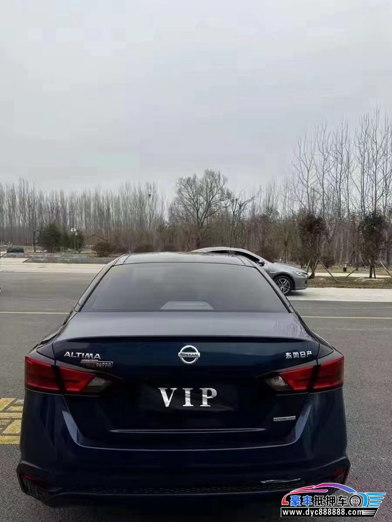 20年日产天籁轿车抵押车出售