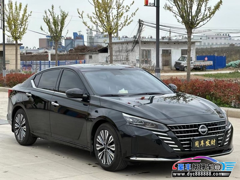 23年日产天籁轿车抵押车出售