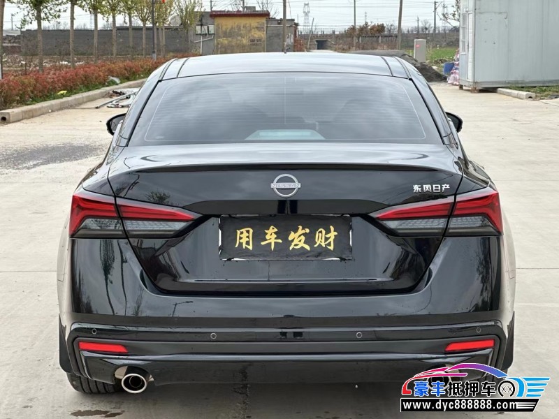 23年日产天籁轿车抵押车出售